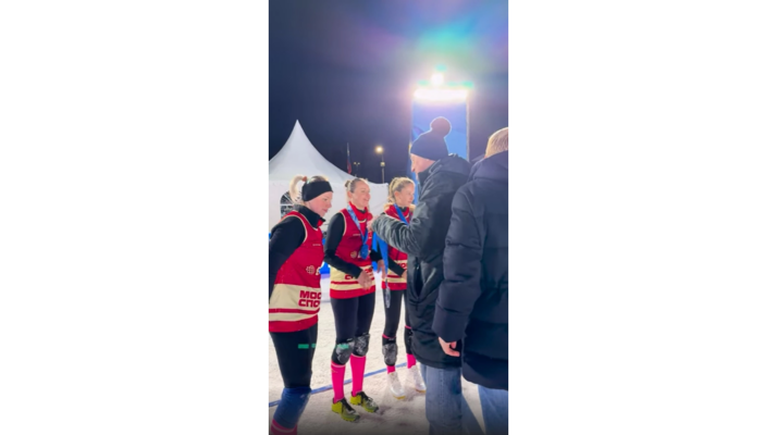 Брянские спартаковки завоевали серебро на турнире по волейболу на снегу