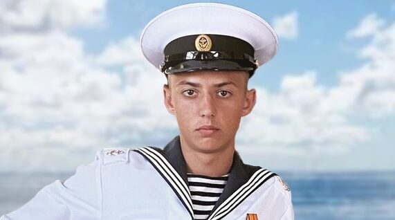 Для Александра Денисова из Жирятинского района День Военно-морского флота — главный день в году