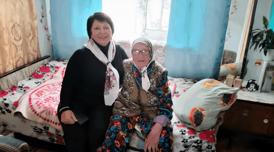 С 95-летием поздравили сельскую труженицу в Климовском районе