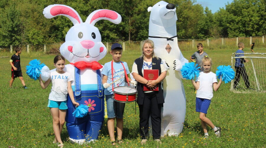 На стадионе Жирятинской школы прошел спортивный праздник