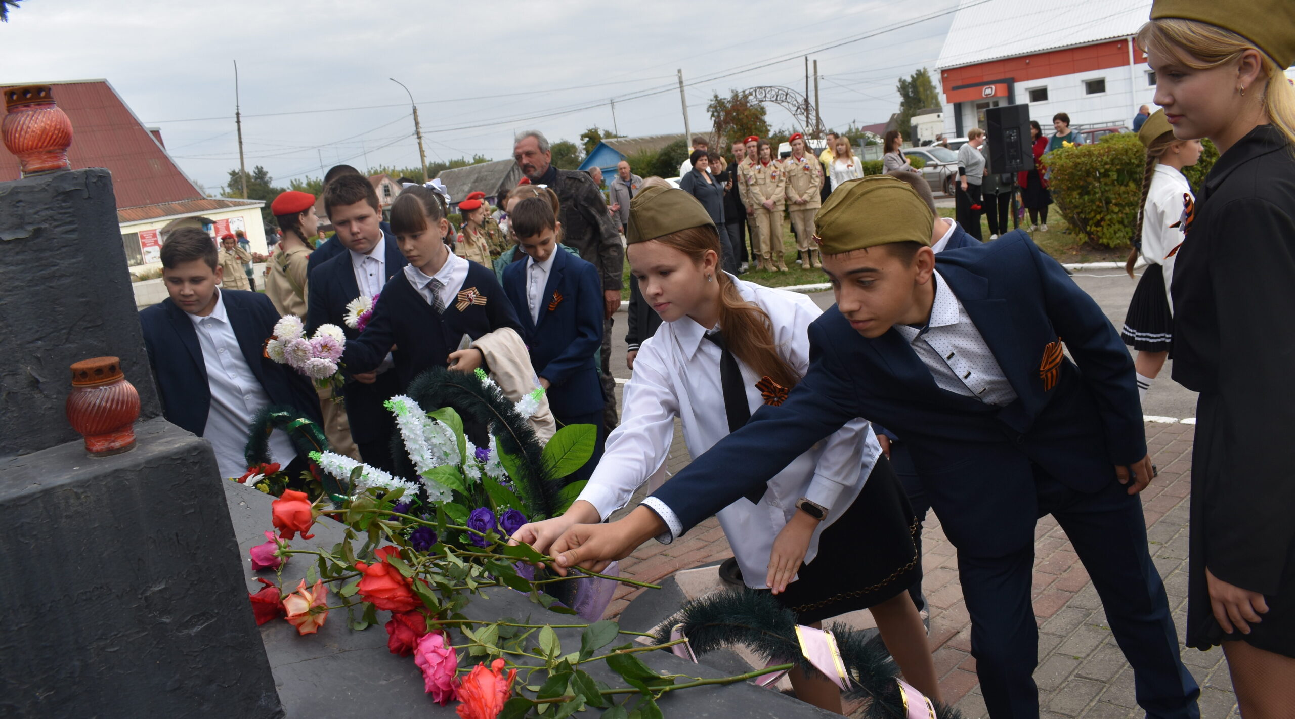 В День освобождения Брянщины в с. Жирятино состоялся торжественный митинг