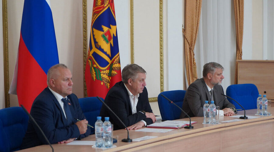 В Брянске обсудили работу управления архитектуры и градостроительства