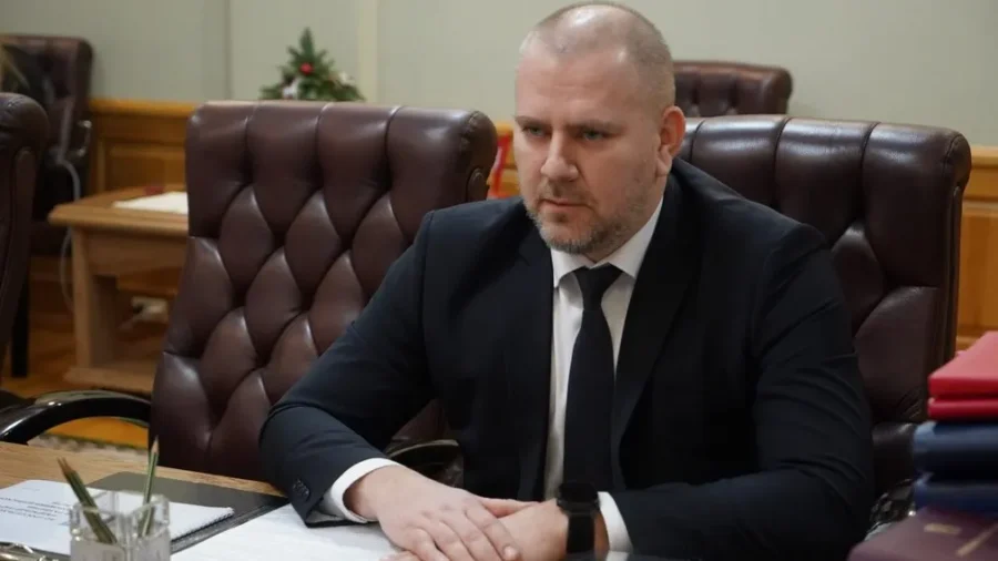 Брянский губернатор провел рабочую встречу с директором Брянского филиала АО «Россельхозбанк»