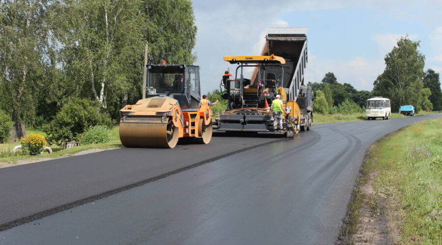 В Суземском районе в 2025 году обновлено более 20 километров дорог