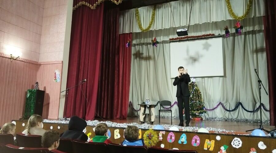 В Жирятино прошла звёздная встреча с выпускником местной школы