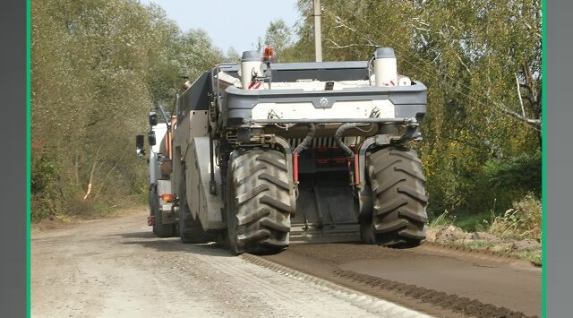 На Брянщине в ходе ремонта дорог по нацпроекту применяется интересная технология