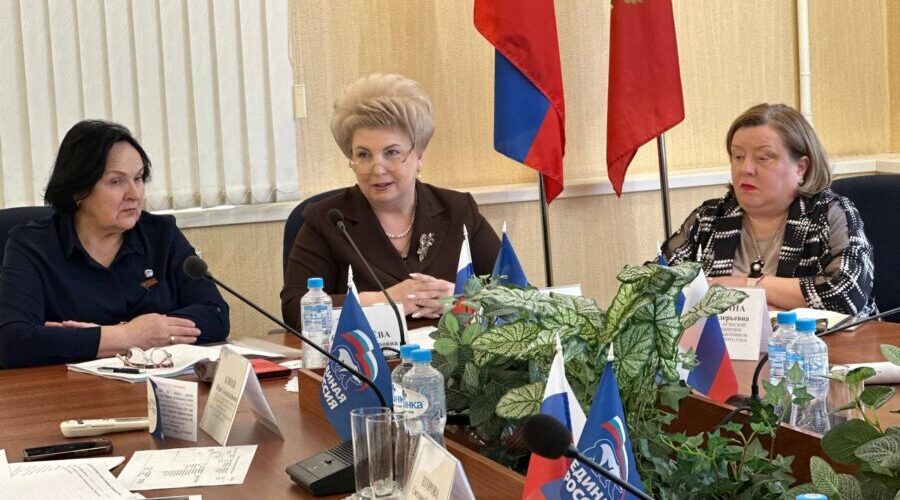 В Брянске в рамках заседания обсудили вопросы образования