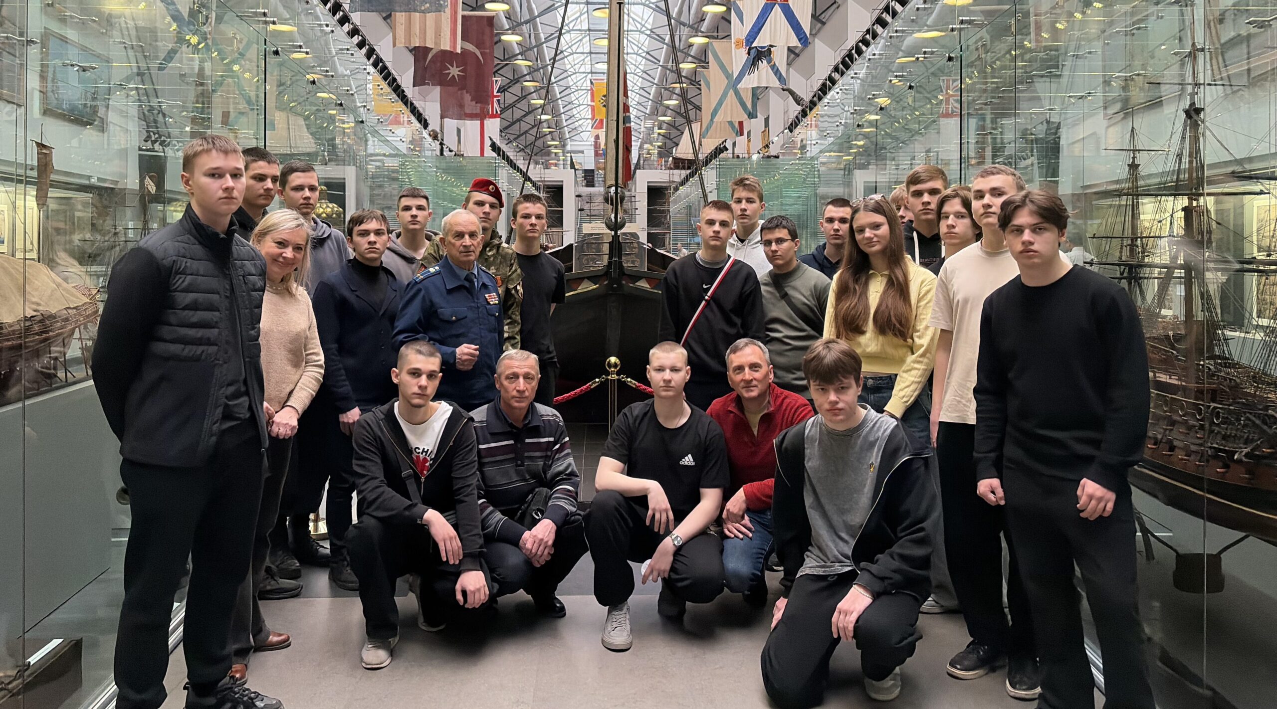 Курсанты брянского клуба «Резерв» побывали в легендарной военно-морской академии