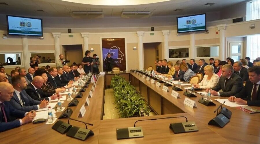 Брянск и Гомель договорились продолжить сотрудничество на базе «трех китов»