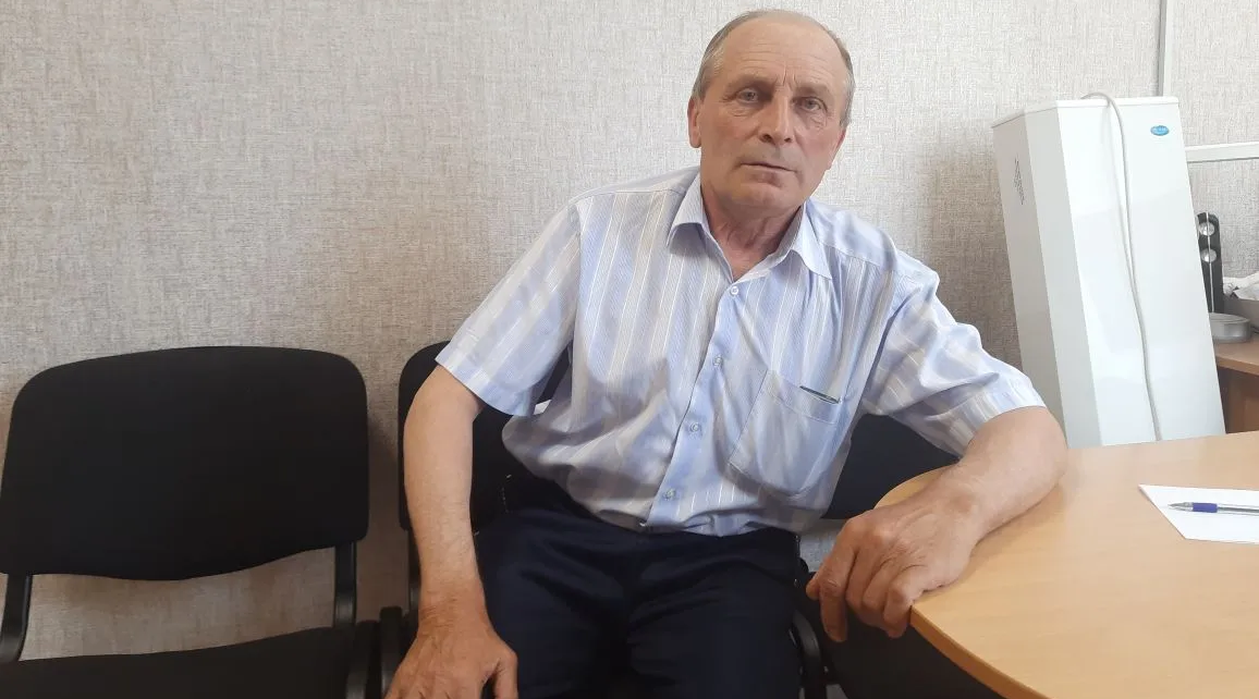 Для подопечных он стал родным: История Жирятинского соцработника