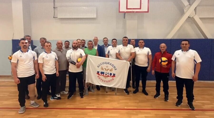 В Клинцах Брянской области Александр Богомаз и Олег Матыцин посетили спортобъекты