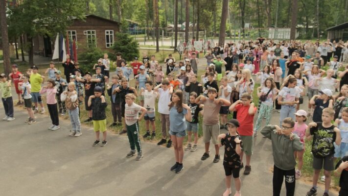 Отдых в загородных оздоровительных лагерях для брянских школьников