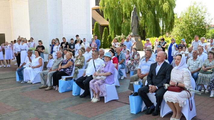 В Брянске чествовали семьи-долгожители