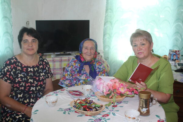 В Жирятинском районе Мария Яковлевна Мазнева отметила своё 90-летие