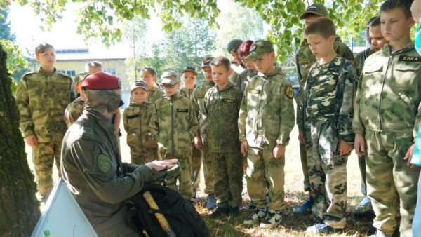 Мероприятия акции «Каникулы с Росгвардией» продолжаются в Брянске