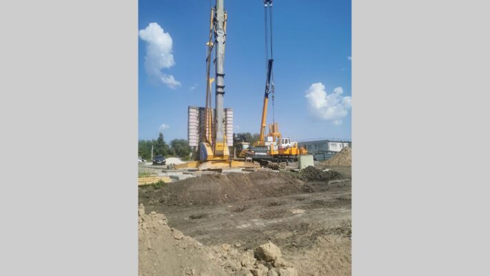 В брянском Глинищево продолжается строительство дворца спорта