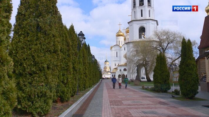 Брянцы отмечают Покров Пресвятой Богородицы
