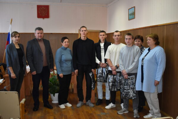 В Жирятинском районе стартовал осенний призыв на срочную службу в армию