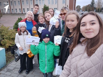 Злынковские Первые готовили кормушки