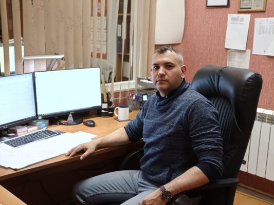 Бухгалтерскую службу агропредприятия «Дружба-2» в Жирятинском районе возглавляет Дмитрий Морозов