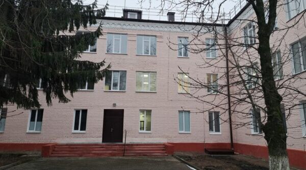 В Клинцах завершены работы по капитальному ремонту городской больницы