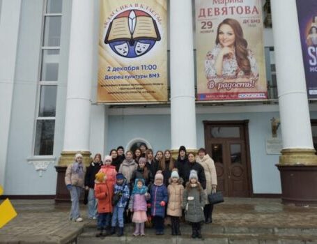 Во Дворце культуры БМЗ г. Брянска состоялся финал V областного фестиваля театрального искусства «Классика в классы»
