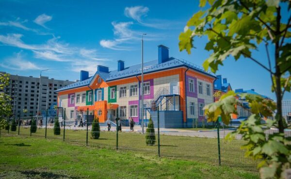 На улице Бурова построят детский сад