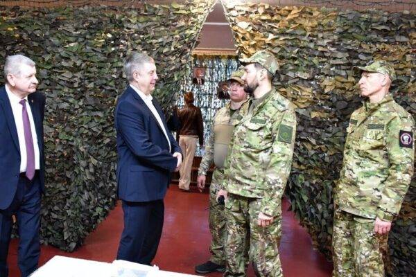 Губернатор Александр Богомаз и Олег Матыцин посетили добровольцев «БАРС-Брянск»