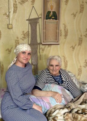 «С открытой душой и добрым сердцем» — это о соцработнике из Жирятинского района Александре Юнусовой