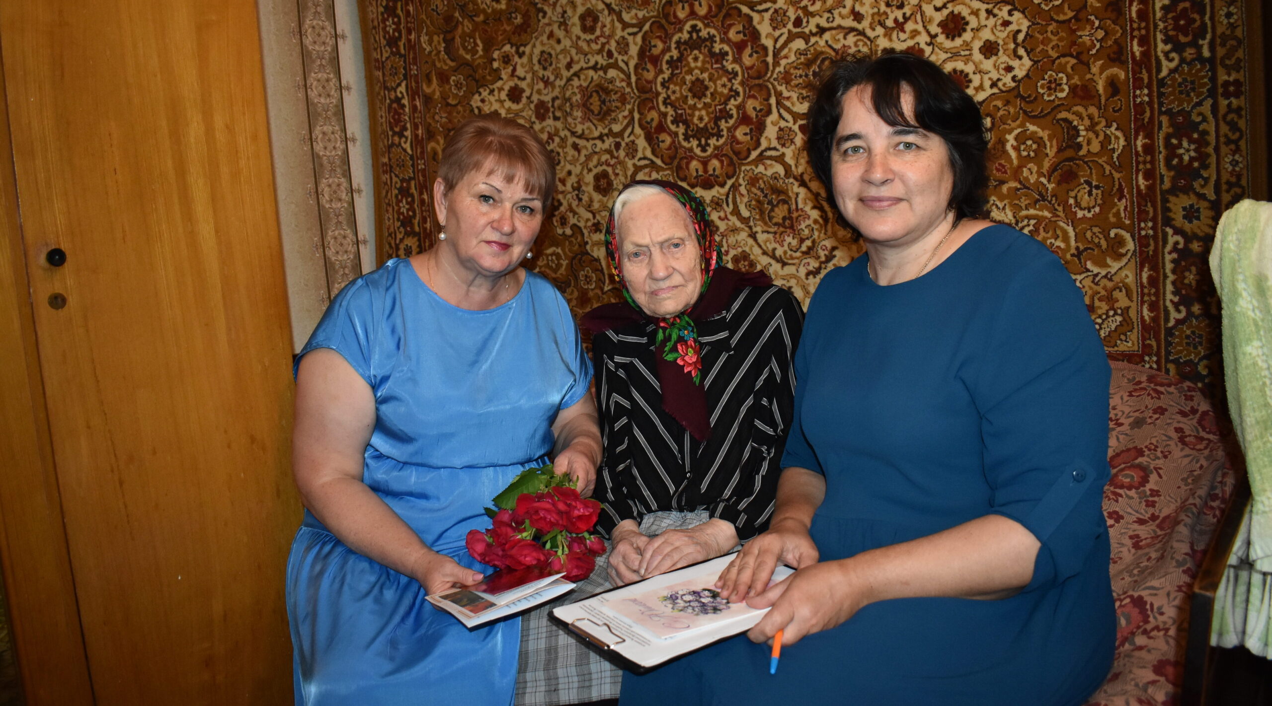 Свой 95-летний юбилей отметила жительница Жирятинского района Лидия Прадед