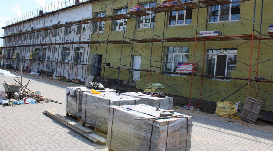В Стародубском округе продолжается капитальный ремонт детского сада