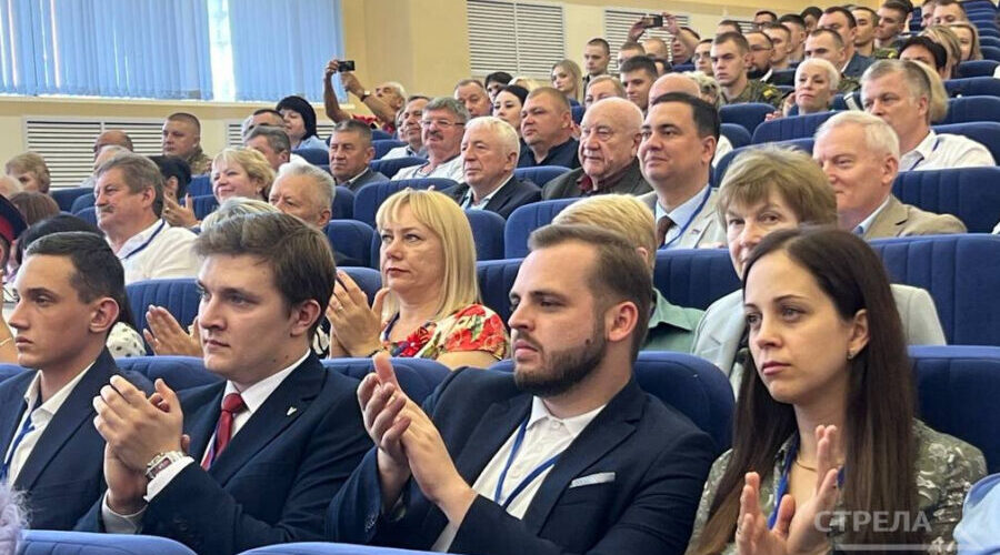В Брянске прошел Гражданский форум в честь Года защитника Отечества