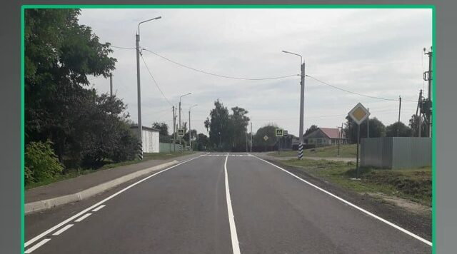 В Комаричском районе Брянской области завершается ремонт на участке дороги Комаричи-Лубошево