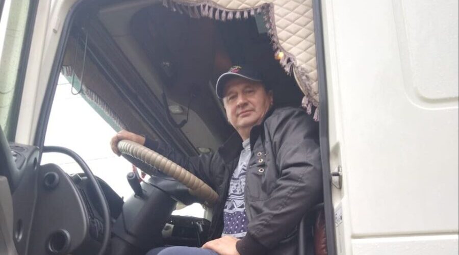 Житель с. Жирятино Сергей Проняев о своей профессии дальнобойщика