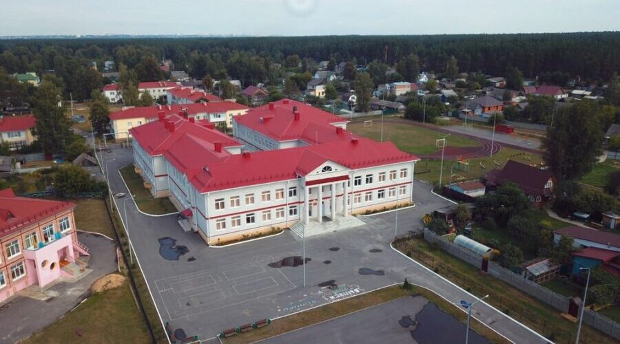 Губернатор Александр Богомаз посетил с рабочей поездкой Брянский район