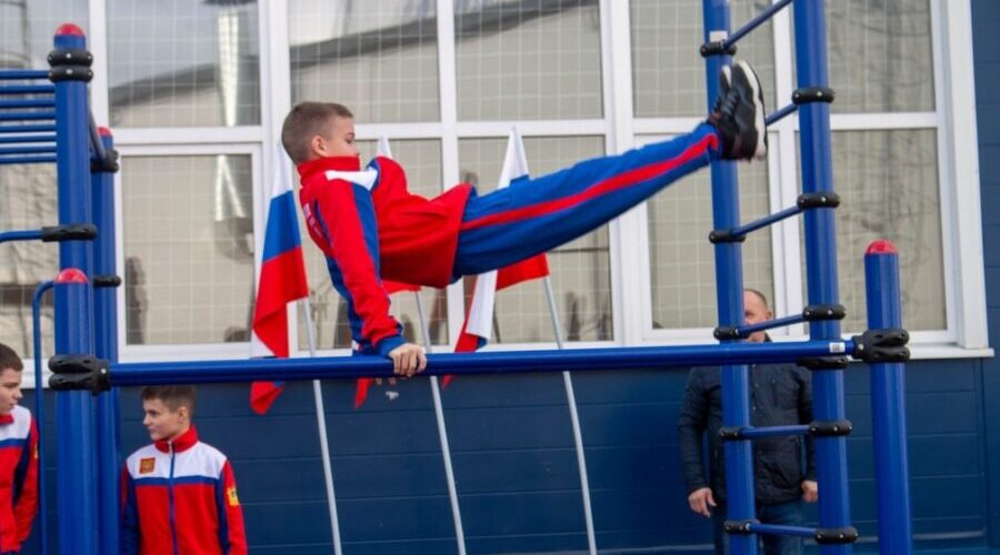 В Брянске появилась еще одна спортплощадка