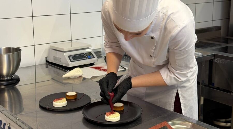 Будущие повара Брянщины приняли участие в международном кулинарном поединке