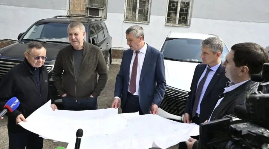 Брянский губернатор и Министр строительства и ЖКХ посетили Клинцы