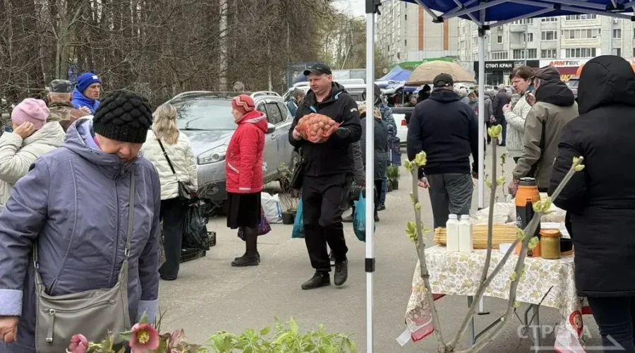 В Брянске продолжают работать ярмарки выходного дня