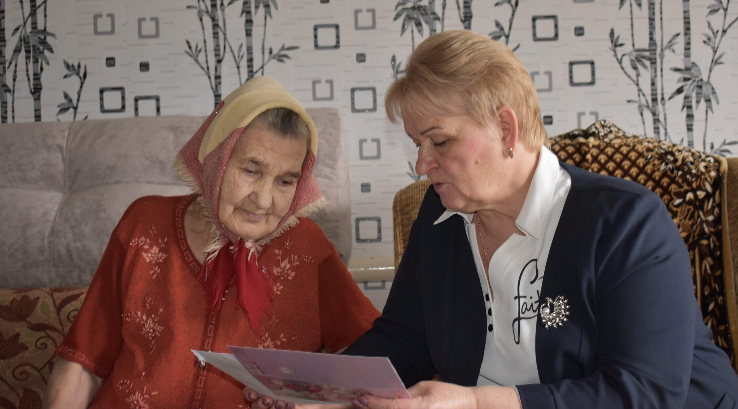 Жительница с. Жирятино Фаина Белова отметила свой 88-й день рождения       