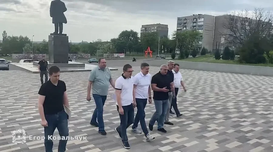 Губернатор Брянской области Егор Ковальчук посетил подшефную Брянку