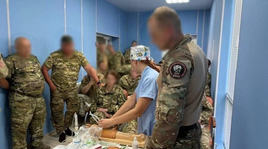 Бойцов «БАРС-Брянск» научат использовать компоненты крови при ранениях