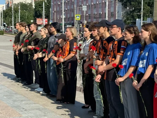 “Тюр и Чапай рядом с нами”: в 75 регионах России почтили память погибших волонтёров Народного фронта