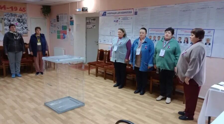 В Жирятинском районе открылись избирательные участки