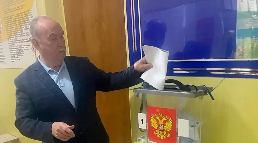 Атаман Брянского казачества проголосовал на стабильное развитие страны и региона