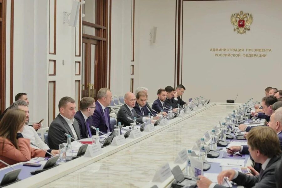 Брянцы могут подать заявку на муниципальную премию «Служение»