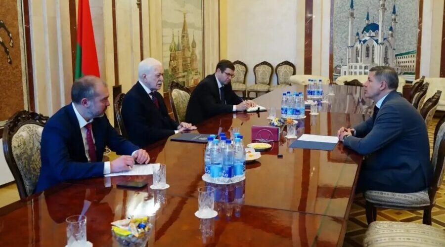 Глава Брянщины встретился с Чрезвычайным и Полномочным Послом РФ в Республике Беларусь