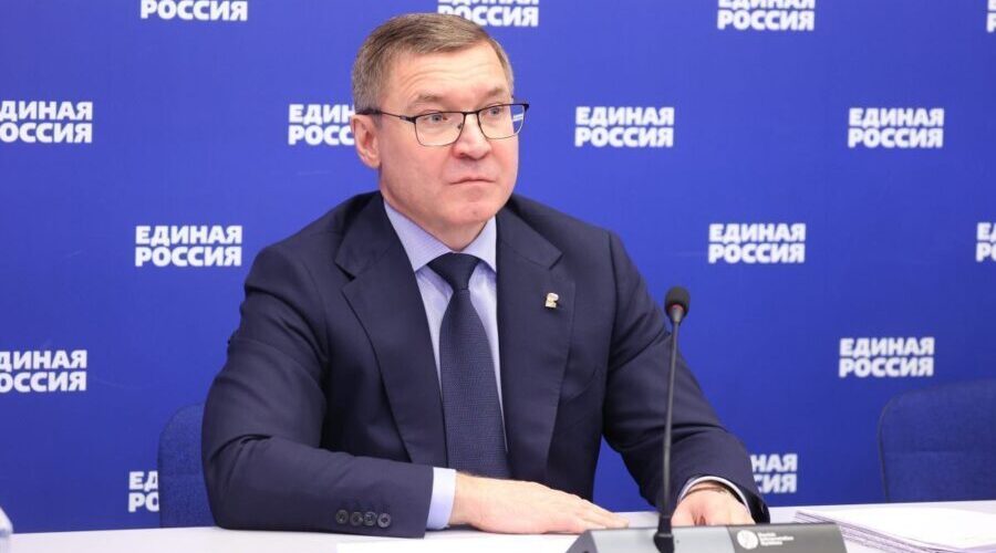Владимир Якушев поздравил брянских единороссов с убедительной победой на выборах